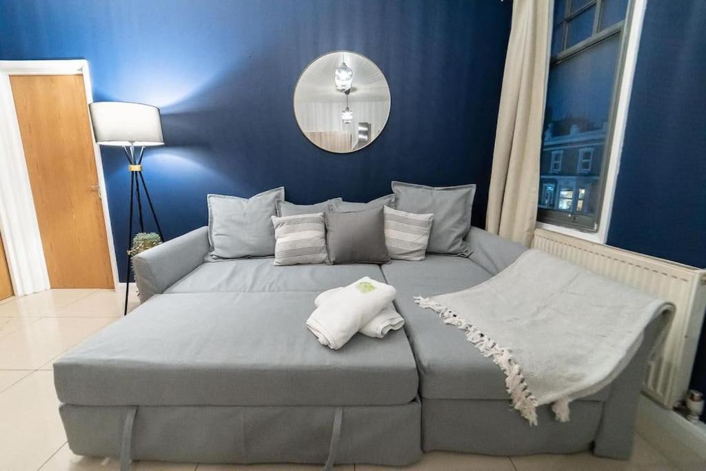 2 Bedroom Apartment London Luaran gambar